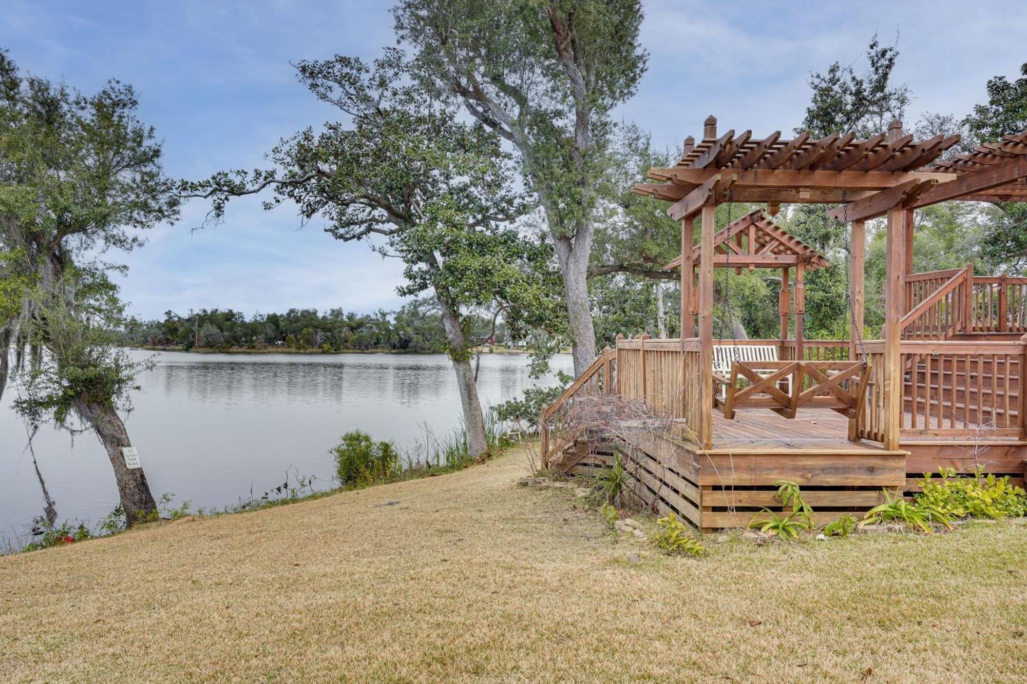 Apartment Lakefront With Hot Tub Access *